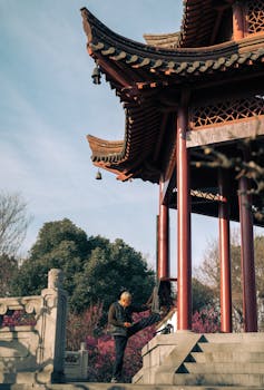  十四届全国人大四次会议开幕，中国太平干部员工热议政府工作报告。报告总结成就鼓舞人心，措施务实坚定信心。 新闻